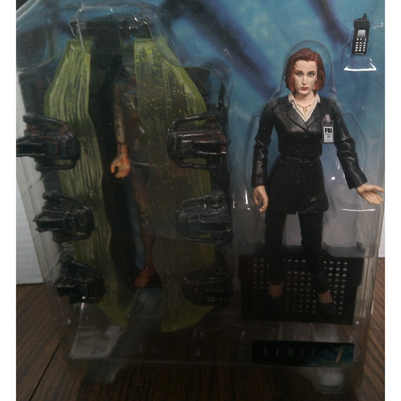 Mcfarlane Toys The X-Files Series 1 Agent Dana Scully (1998 TMP International) - Picture 3 of 4